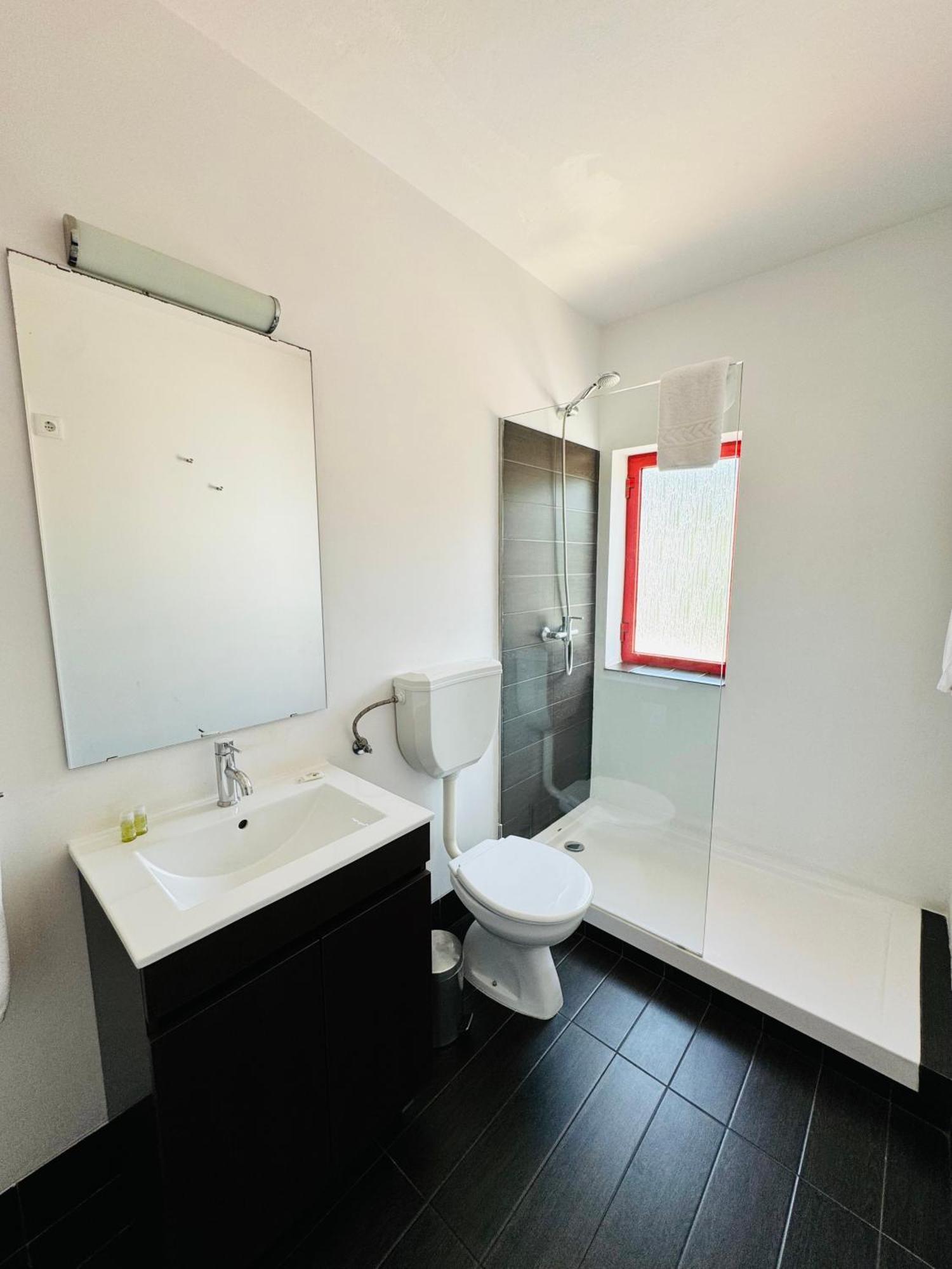 Nature & Beach Guest Rooms, Aldeamento Turistico Do Camarido Cristelo  部屋 写真